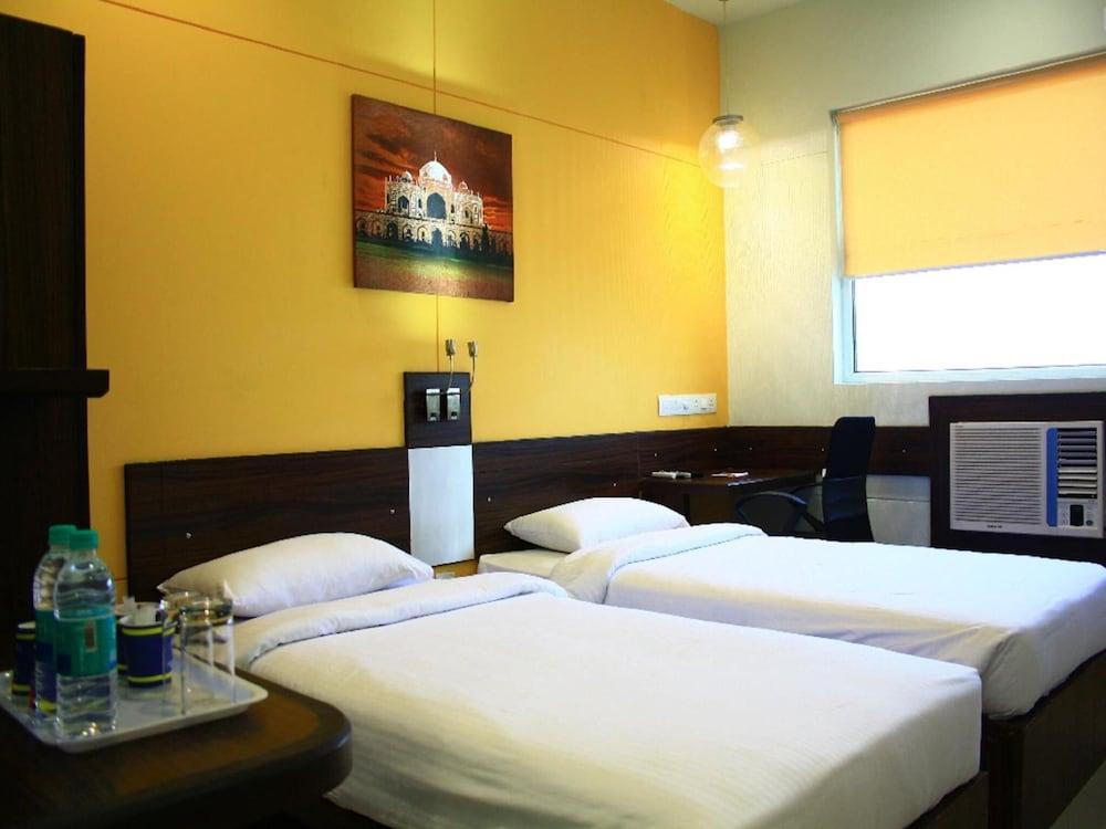 East Delhi Otel Yeni Delhi Dış mekan fotoğraf