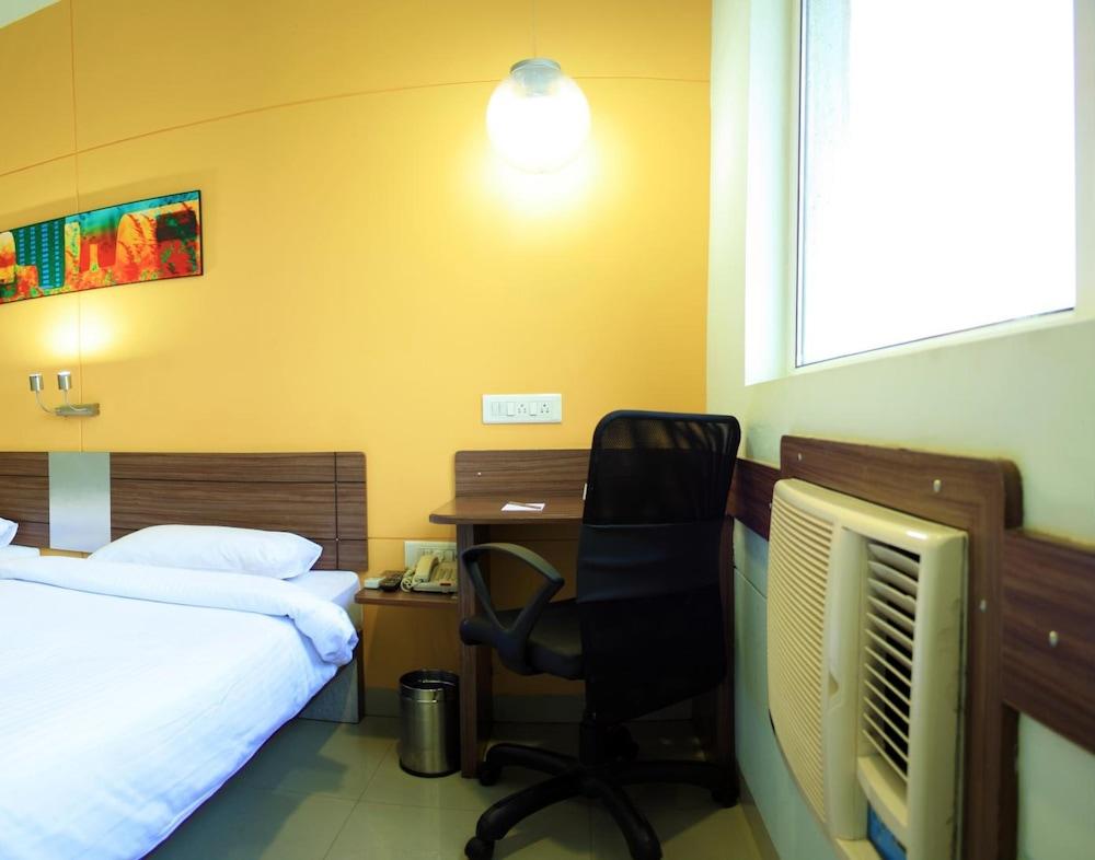 East Delhi Otel Yeni Delhi Dış mekan fotoğraf