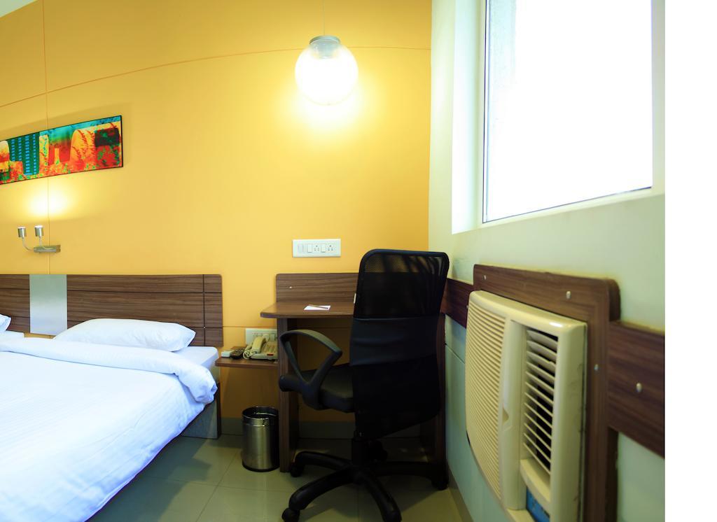 East Delhi Otel Yeni Delhi Dış mekan fotoğraf