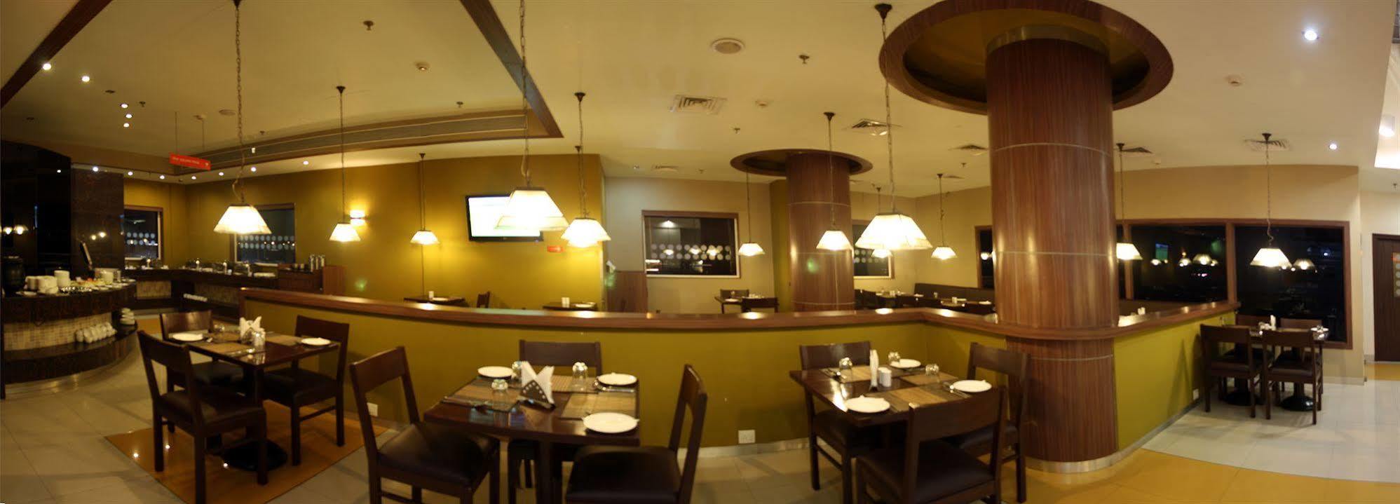 East Delhi Otel Yeni Delhi Dış mekan fotoğraf